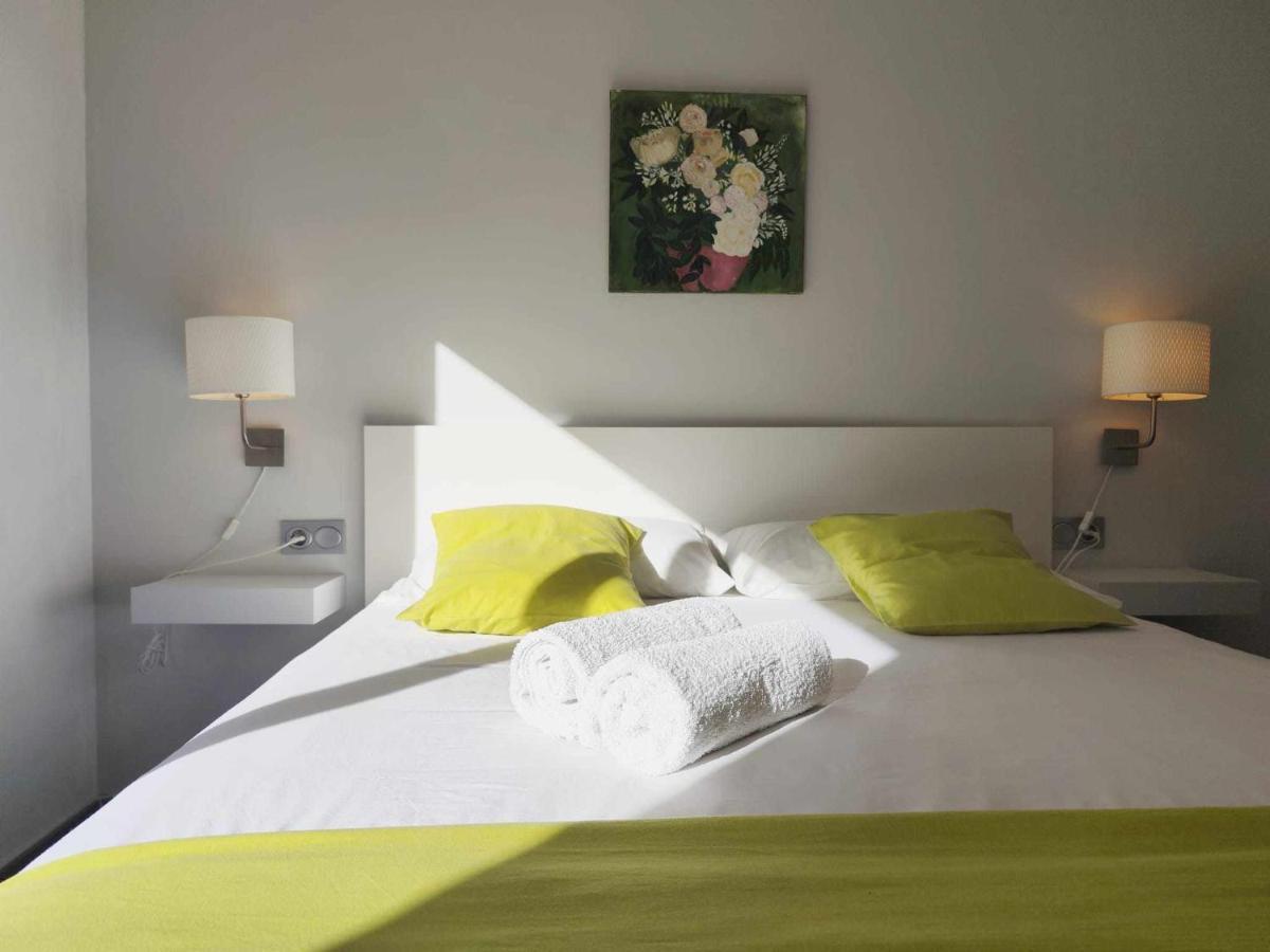Mazi Apartments Nest Mataro Exterior photo